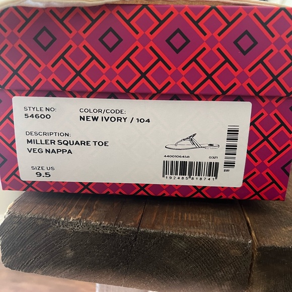 Tory Birch Sandals size 9.5 - Picture 2 of 4